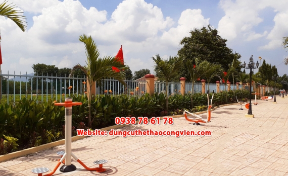 Dụng cụ thể dục thể thao công viên ở Trà Vinh